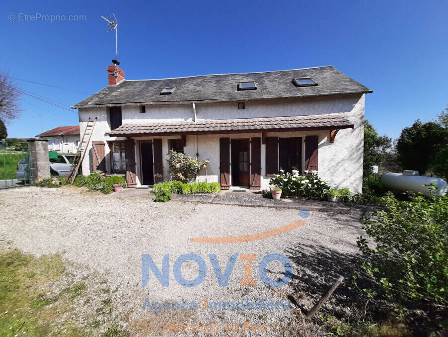 Maison à MARIGNY-BRIZAY