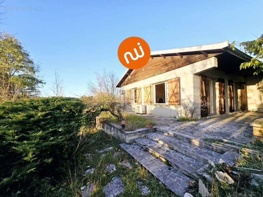 Maison à TASSIN-LA-DEMI-LUNE