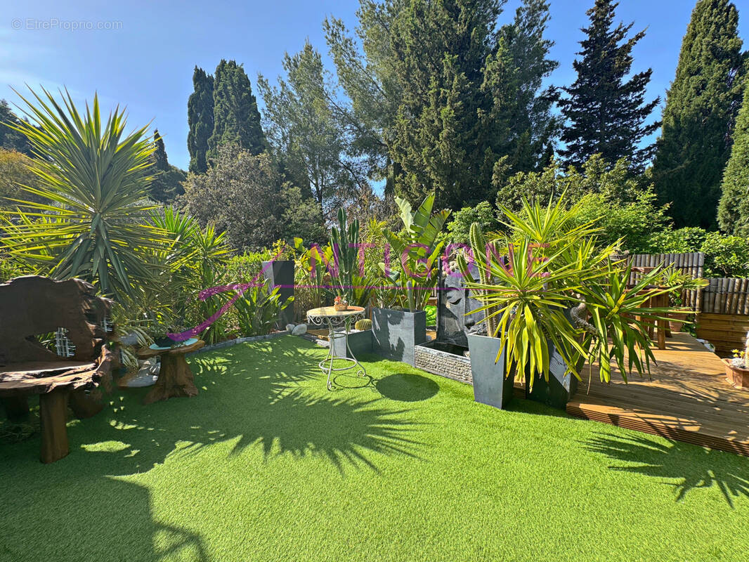 Appartement à SANARY-SUR-MER