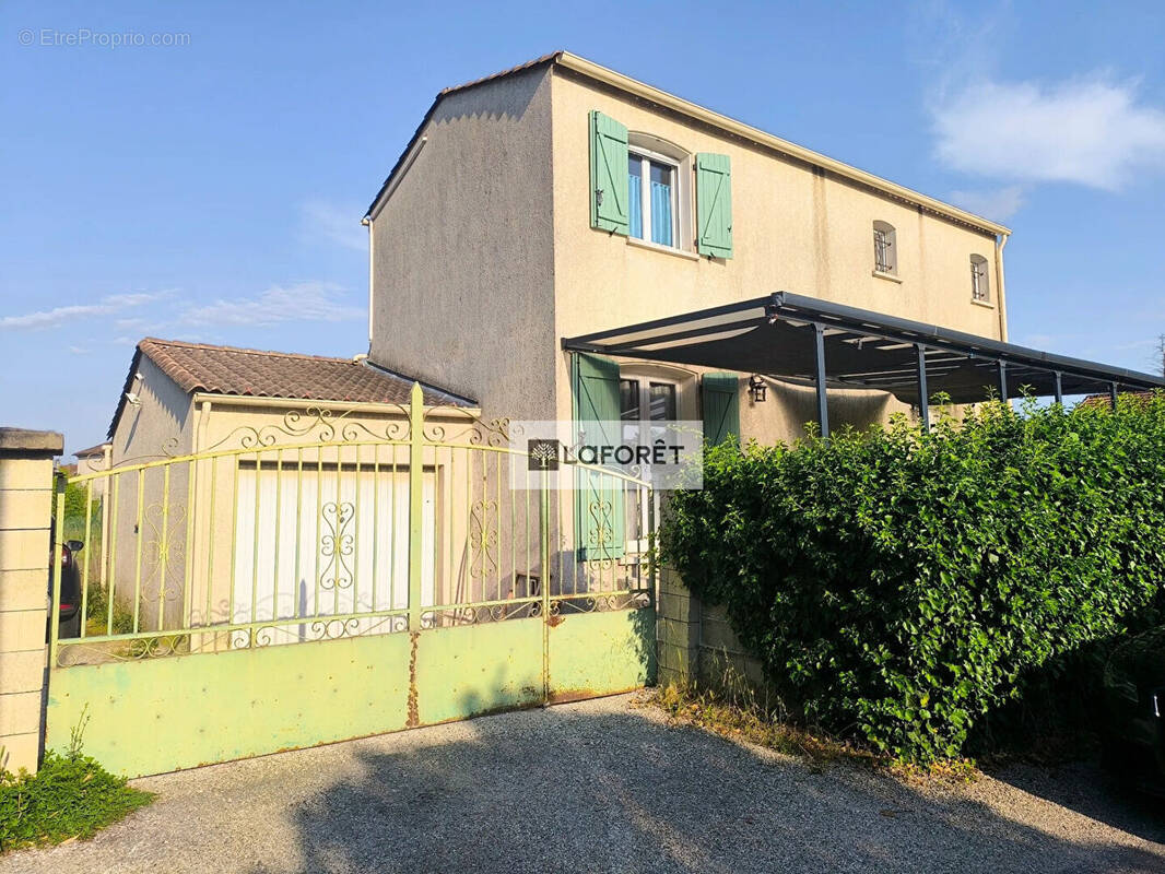 Maison à PIOLENC