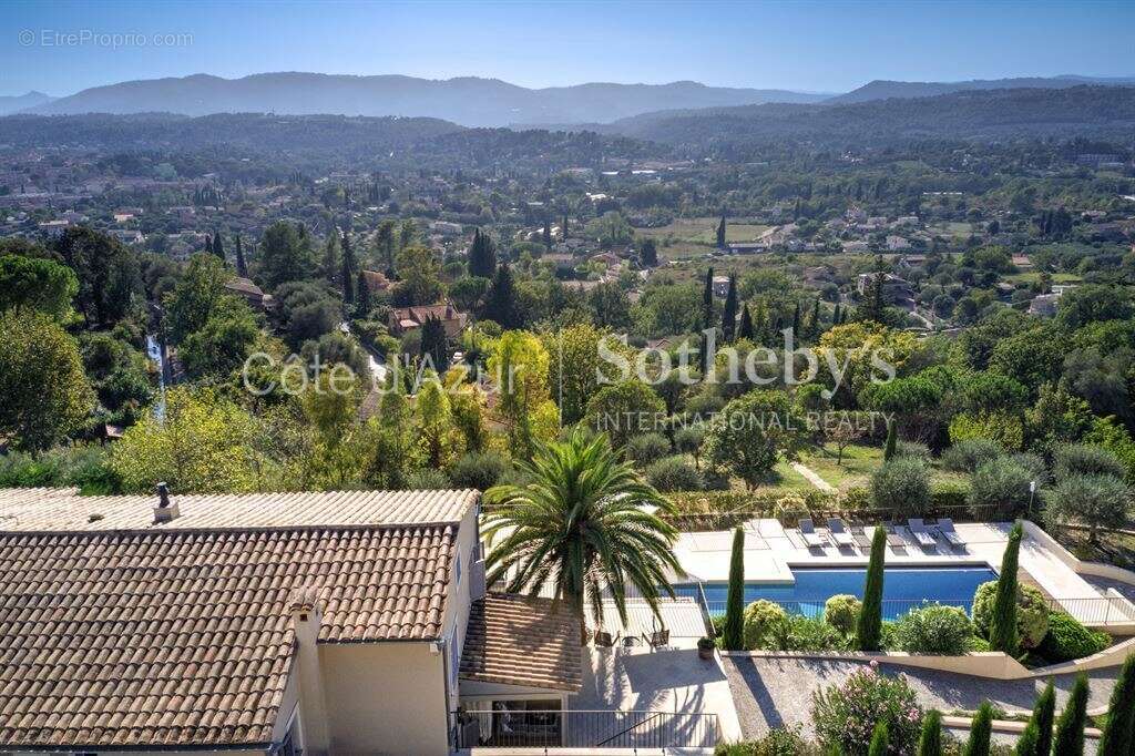 Maison à MOUGINS