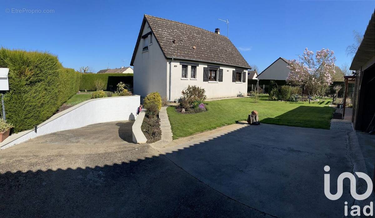 Photo 1 - Maison à BRETEUIL