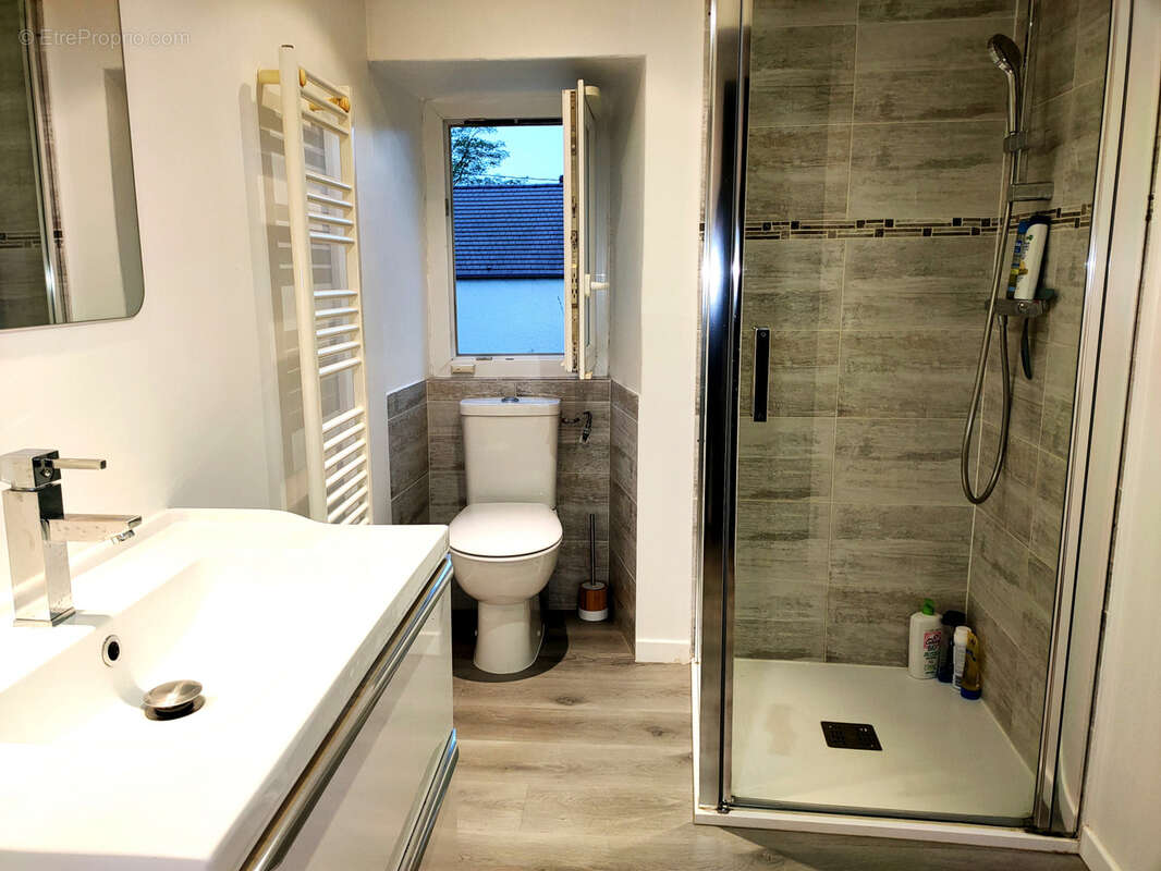 Appartement à BRUYERES-LE-CHATEL