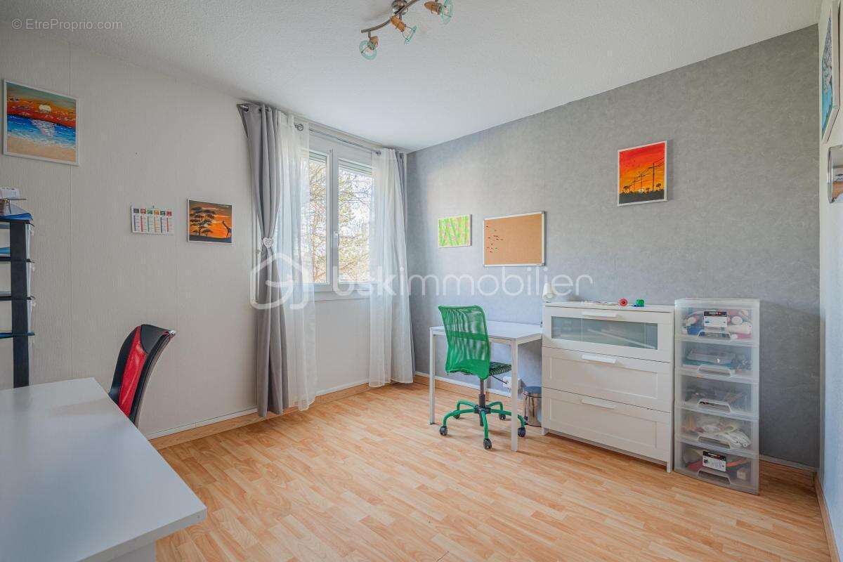Appartement à LE PONT-DE-CLAIX