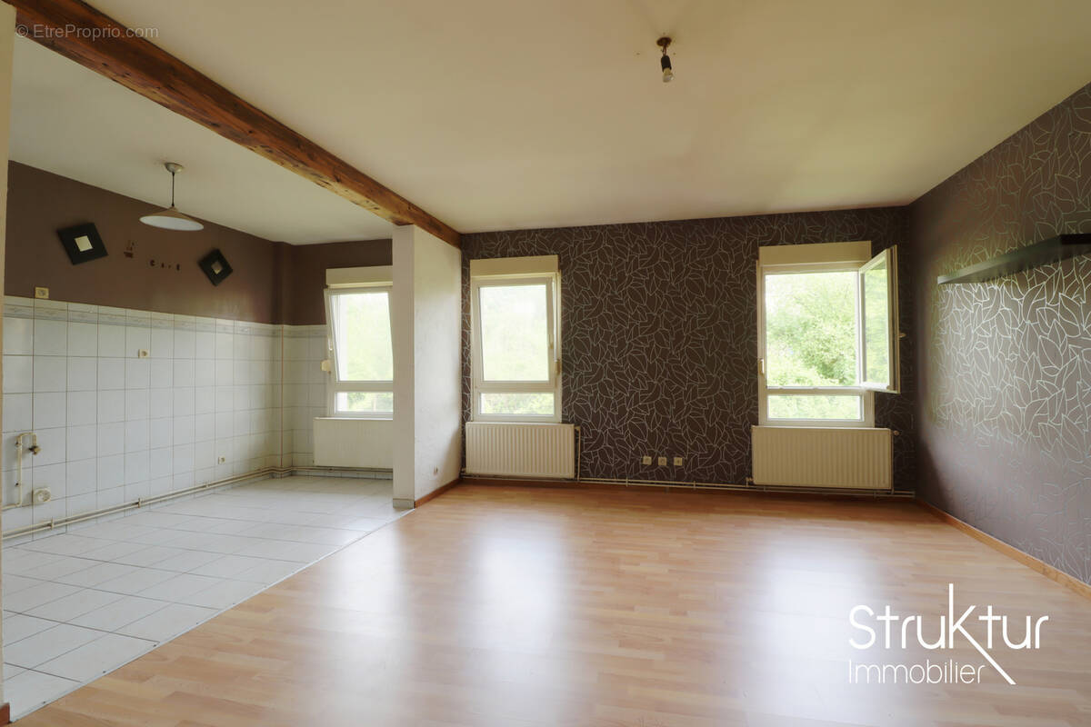 Appartement à ALGRANGE