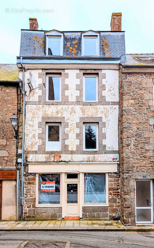 Maison à QUINTIN