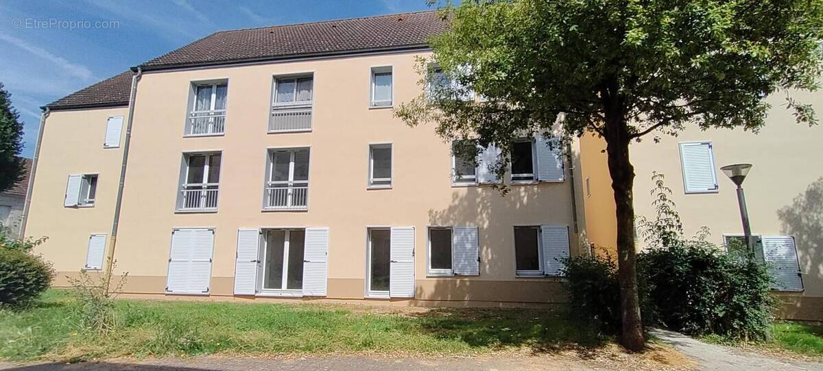 Appartement à BORNEL