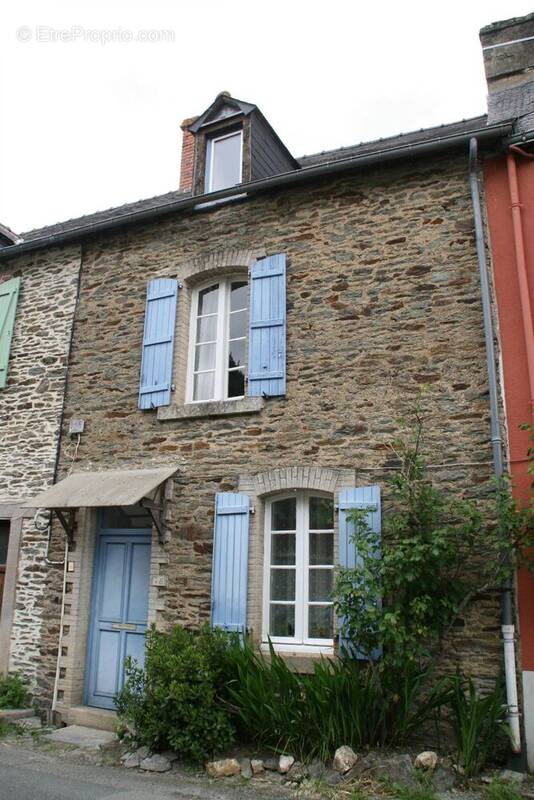 Maison à JOSSELIN
