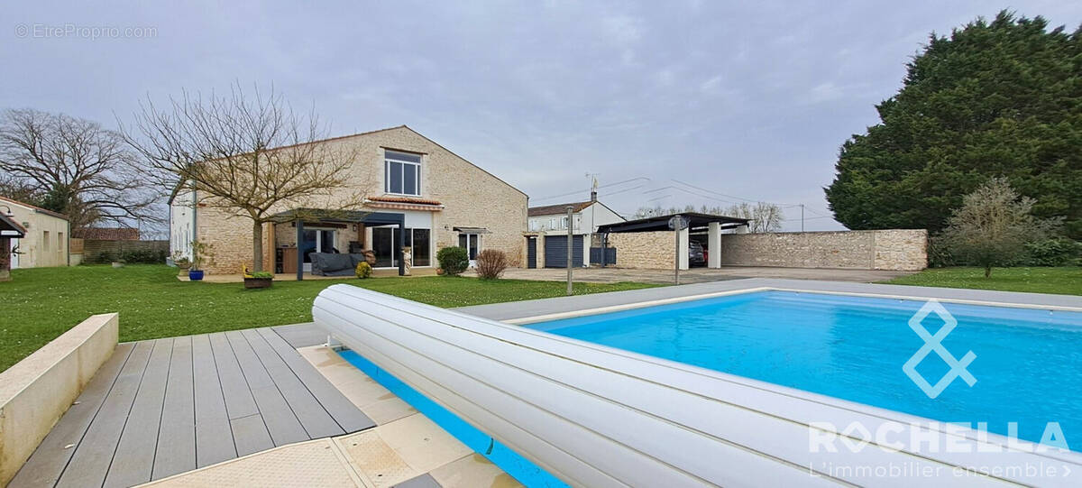 Maison à TONNAY-CHARENTE