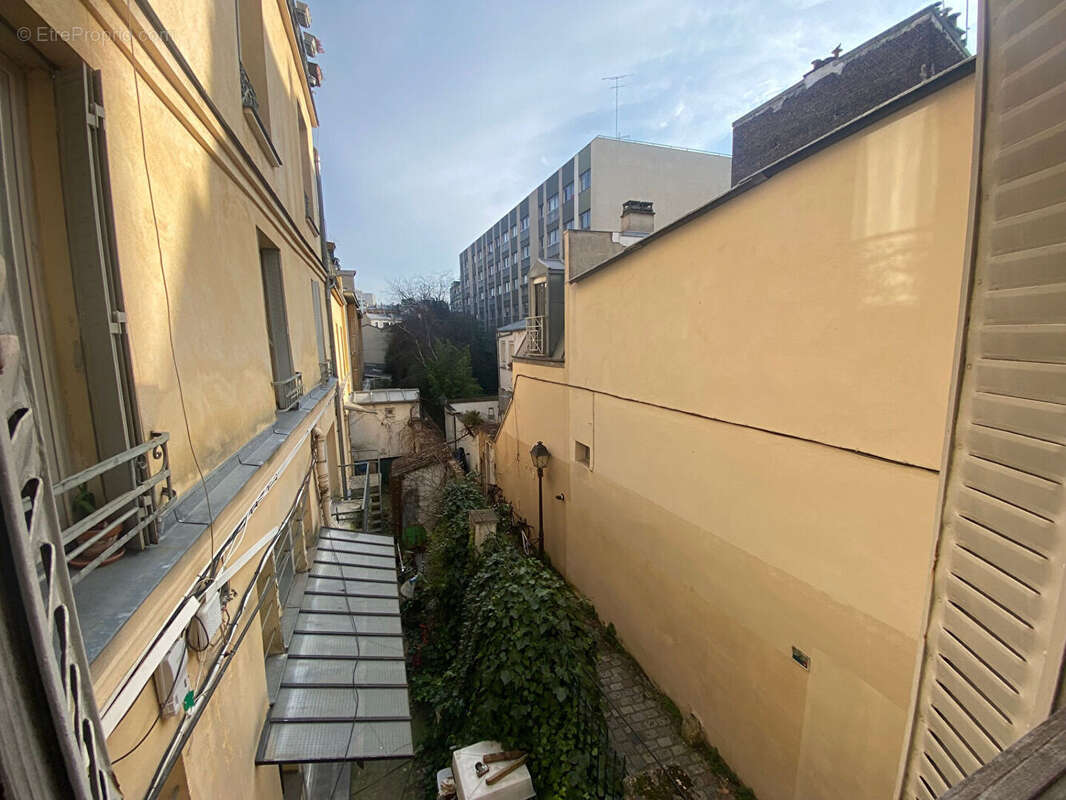 Appartement à PARIS-20E