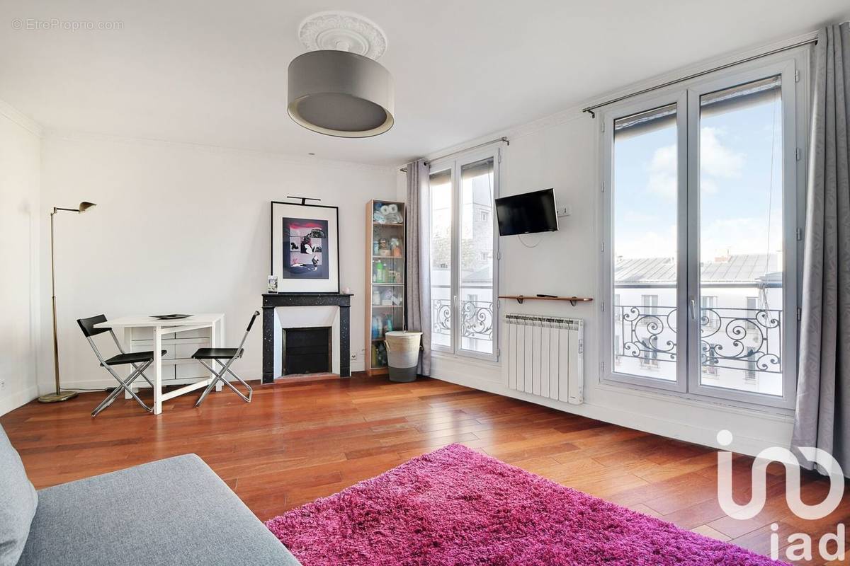 Photo 1 - Appartement à PARIS-18E