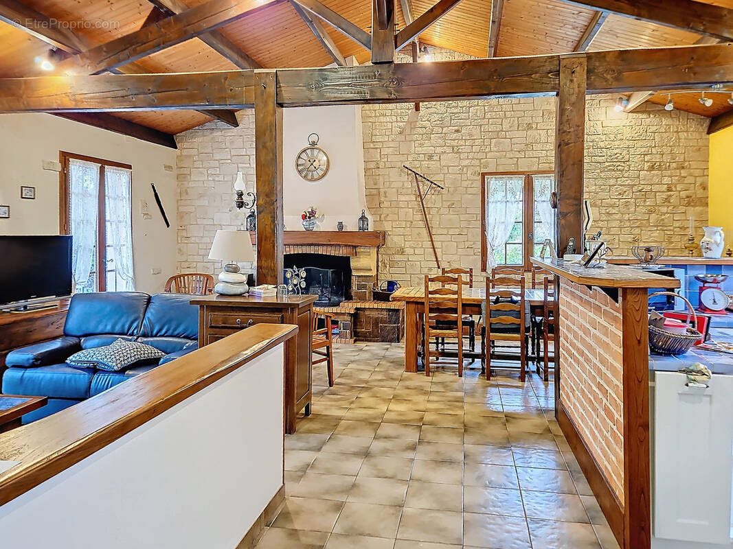Maison à NERSAC