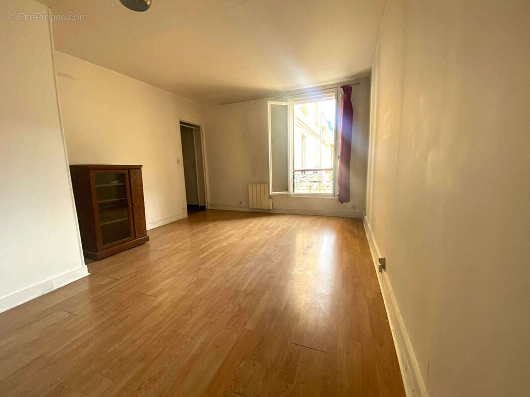 Appartement à PARIS-20E