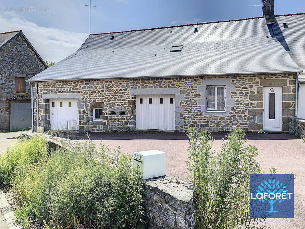 Maison à LOUVIGNE-DU-DESERT