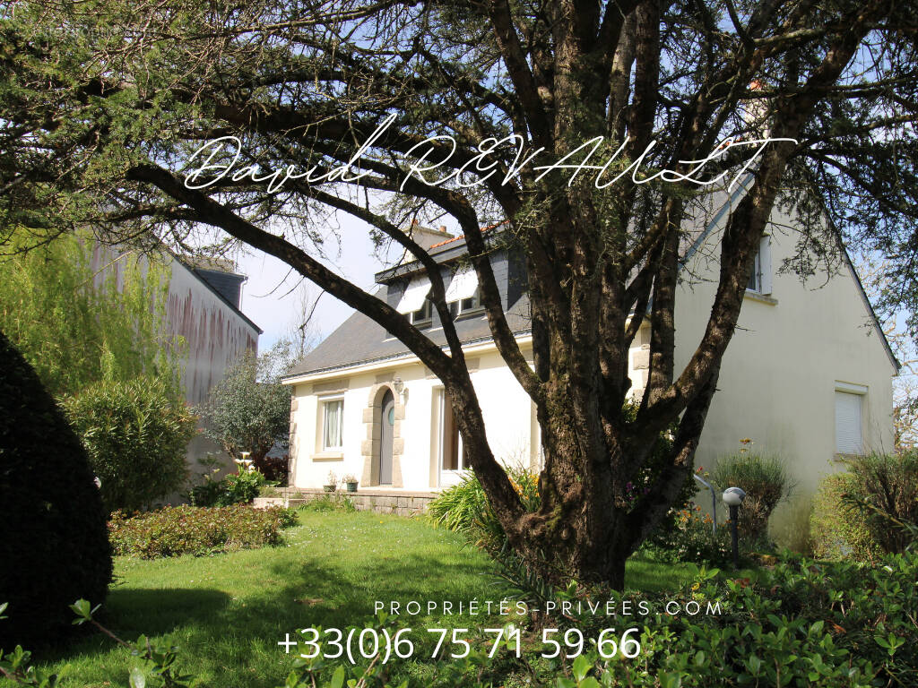 Maison à LA TRINITE-SURZUR