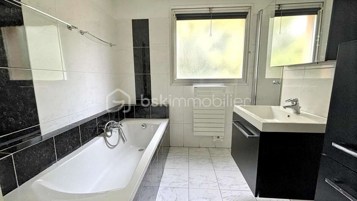 Appartement à VENCE