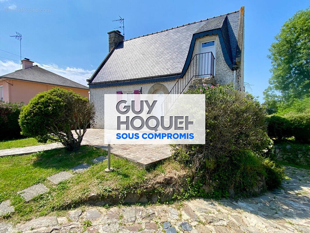 Maison à BAGUER-MORVAN