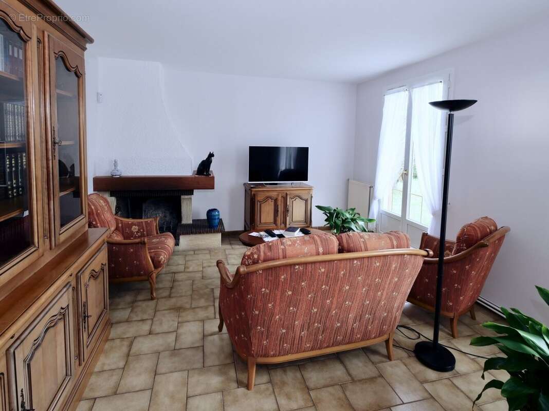 Maison à LE CHATELET-EN-BRIE
