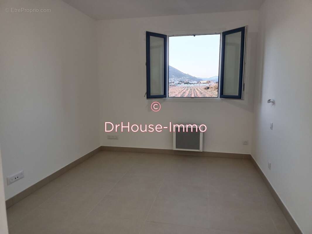Appartement à LA CRAU