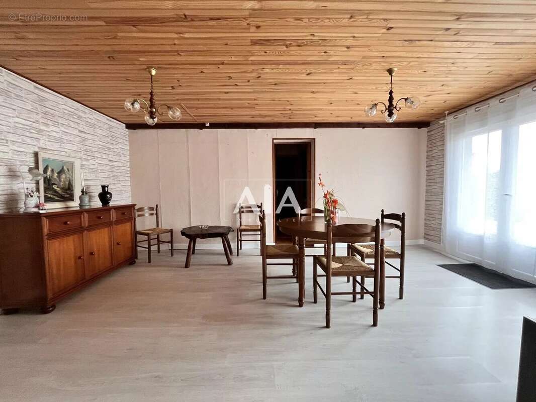 Maison à MAINE-DE-BOIXE