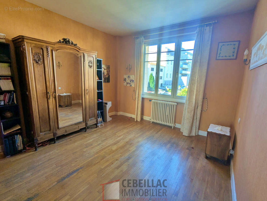Maison à CLERMONT-FERRAND