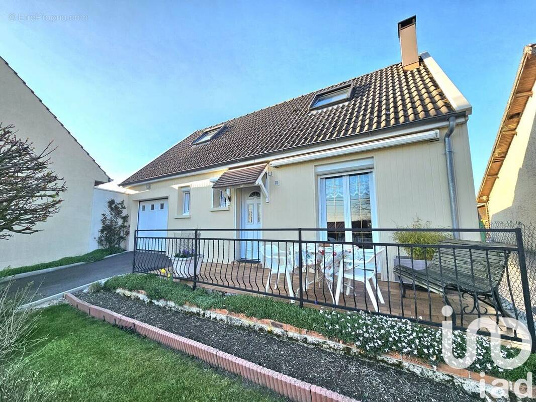 Photo 1 - Maison à CAMBRONNE-LES-CLERMONT
