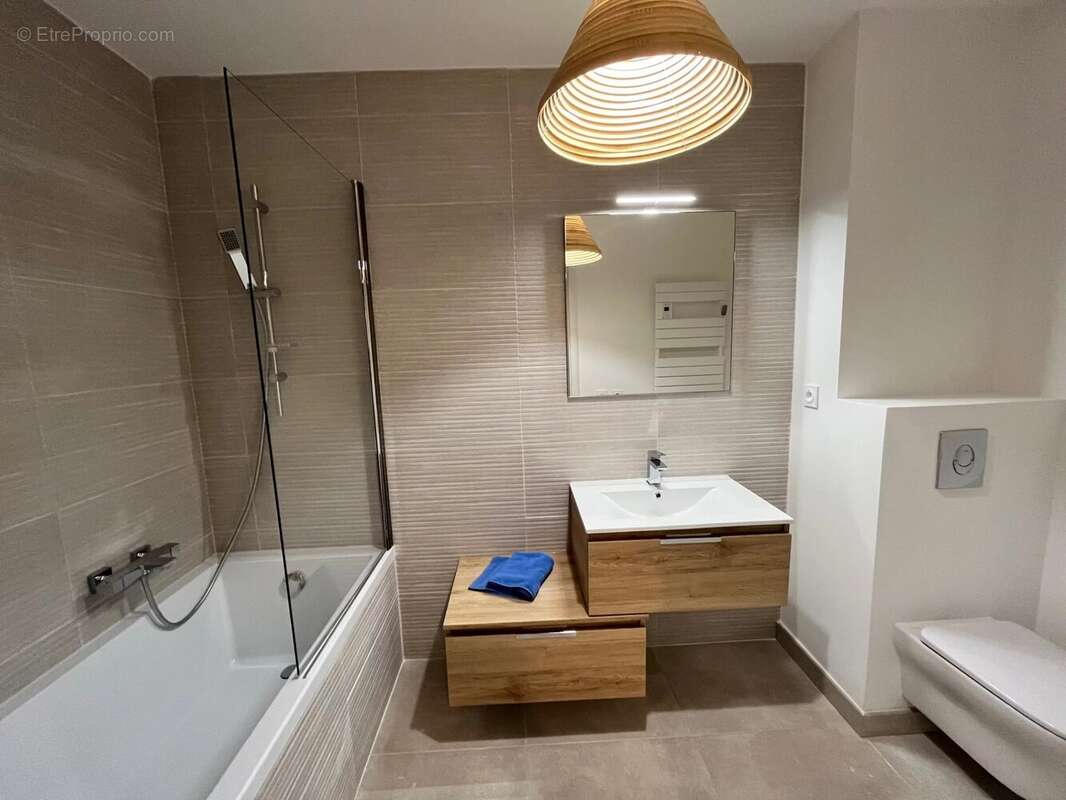 Appartement à LE CANNET