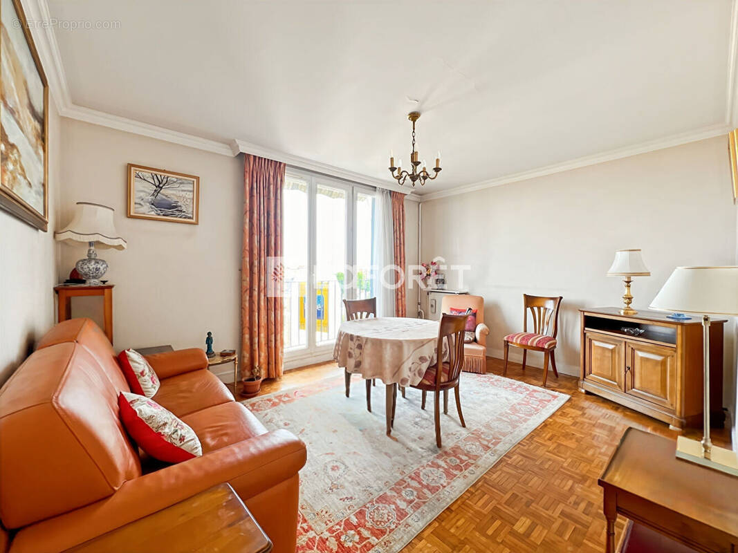 Appartement à MAISONS-ALFORT