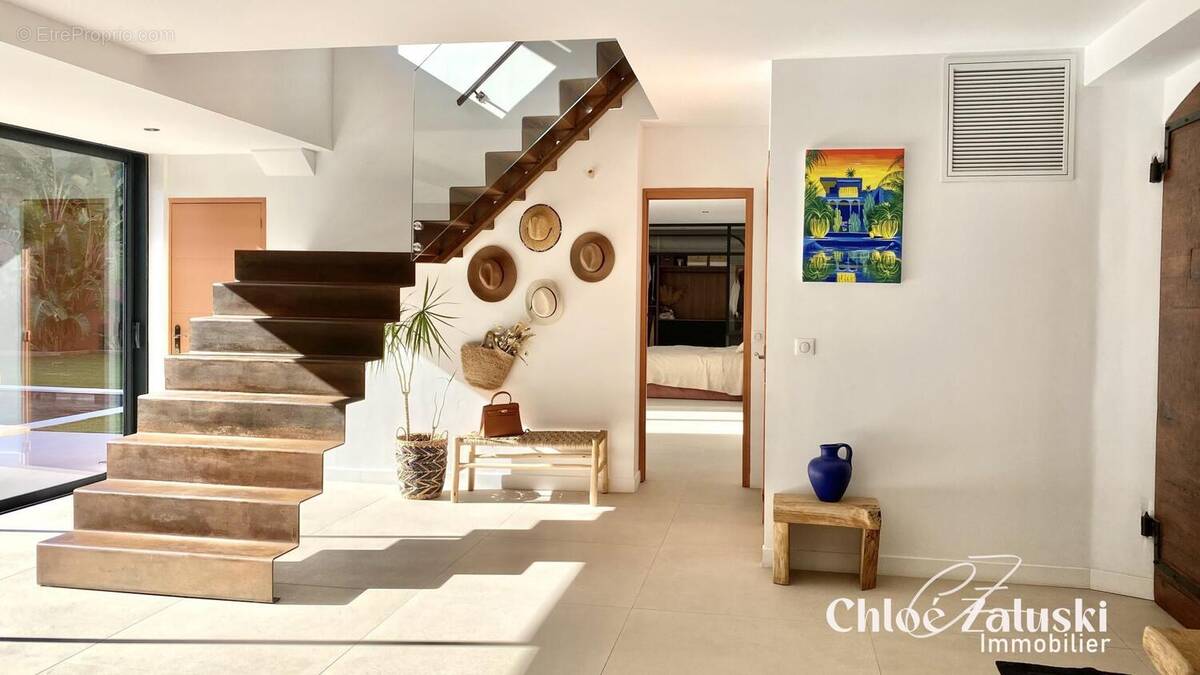 Photo 1 - Maison à SAINT-RAPHAEL
