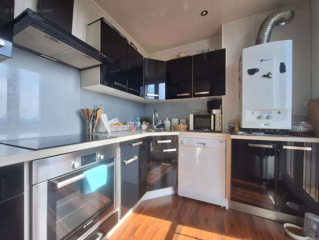 Appartement à MARSEILLE-13E