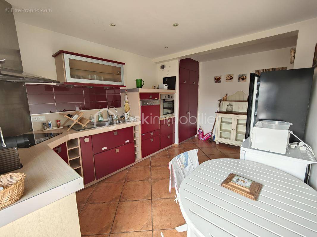 Appartement à MONTREDON-DES-CORBIERES
