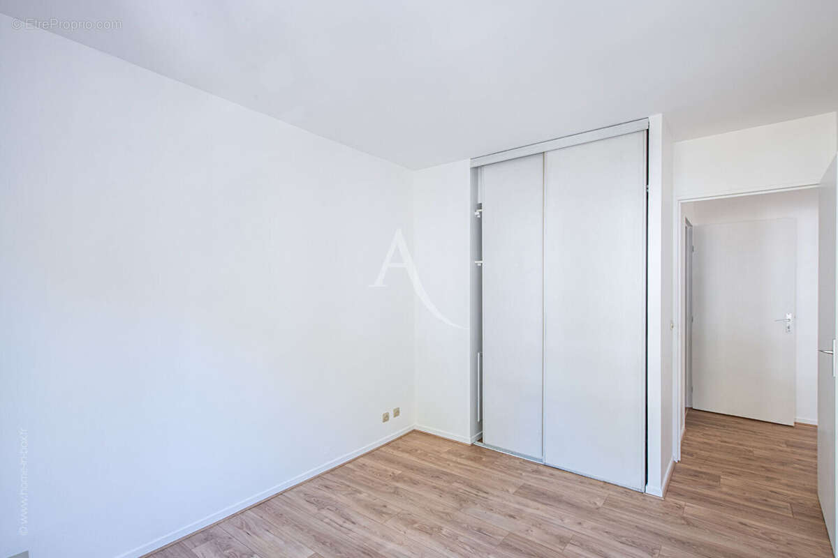 Appartement à SURESNES