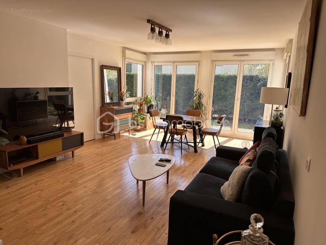 Appartement à LE PLESSIS-ROBINSON