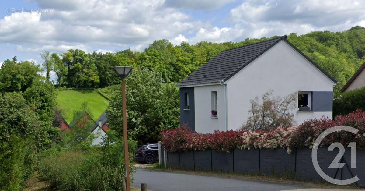 Maison à LA FEUILLIE