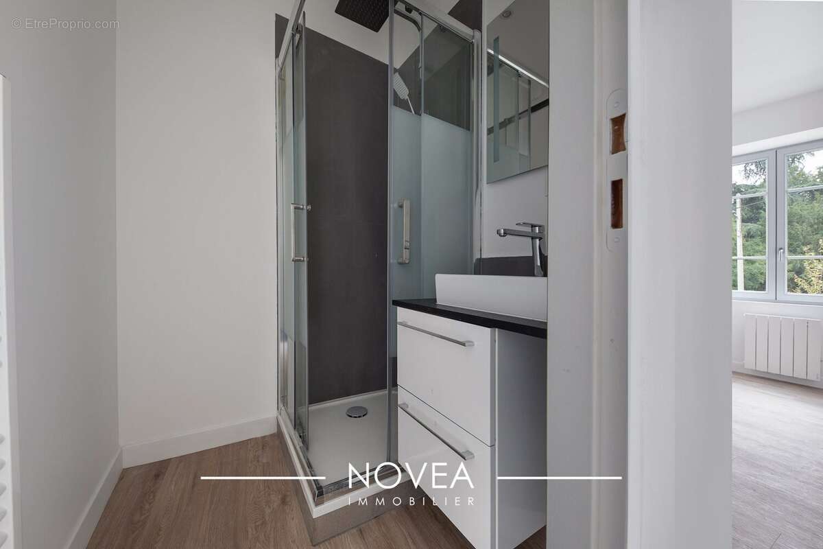 Appartement à CHASSELAY