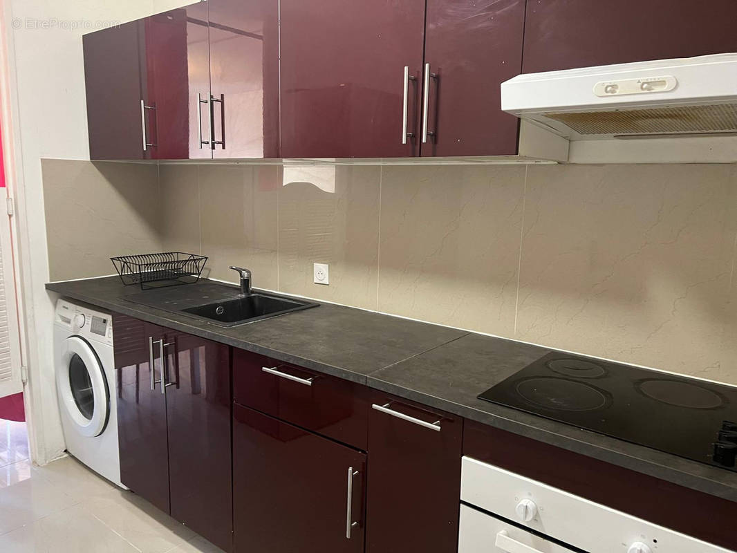 Appartement à COURBEVOIE