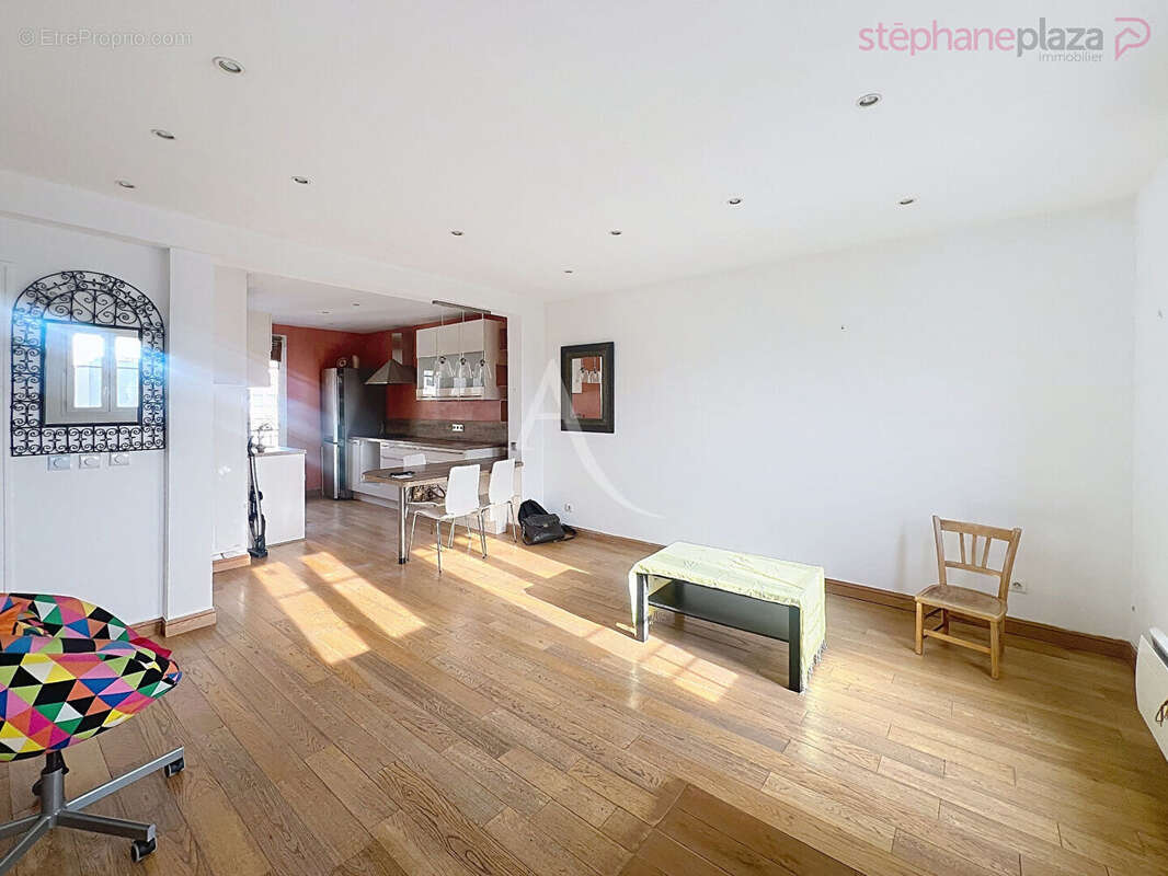 Appartement à SURESNES