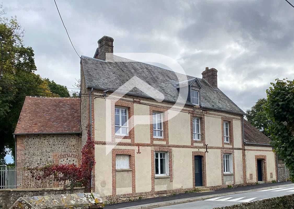 Maison à L&#039;AIGLE