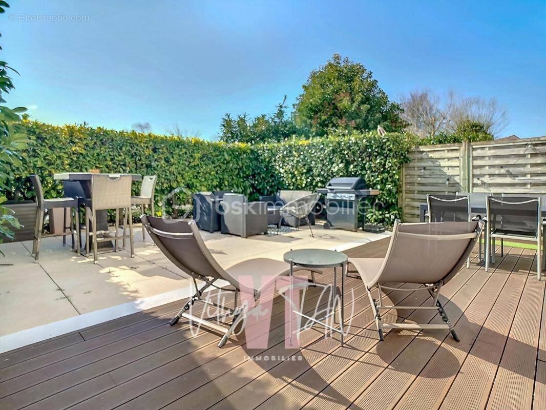 Appartement à MAGNY-LE-HONGRE