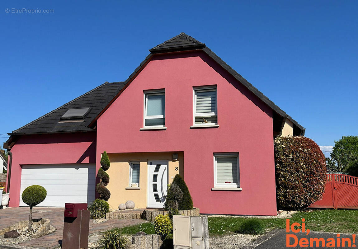 Maison à WEYERSHEIM