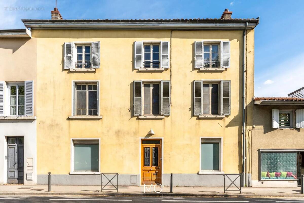 Maison à VILLEFRANCHE-SUR-SAONE