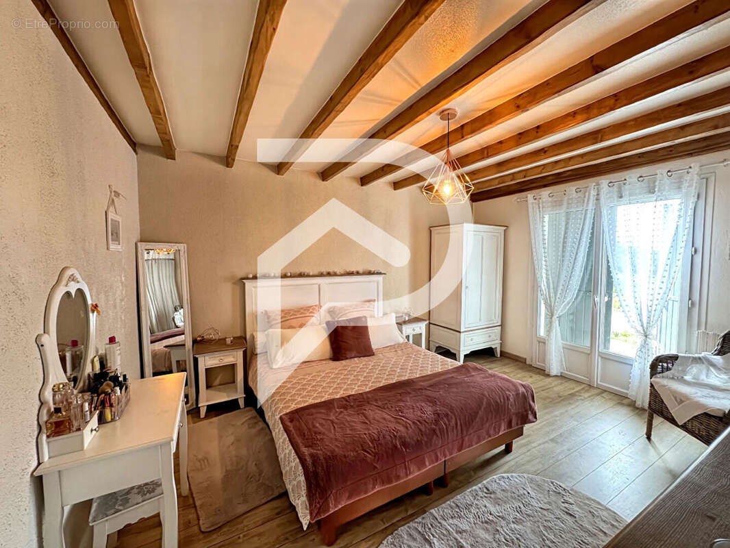 Maison à ARAMON
