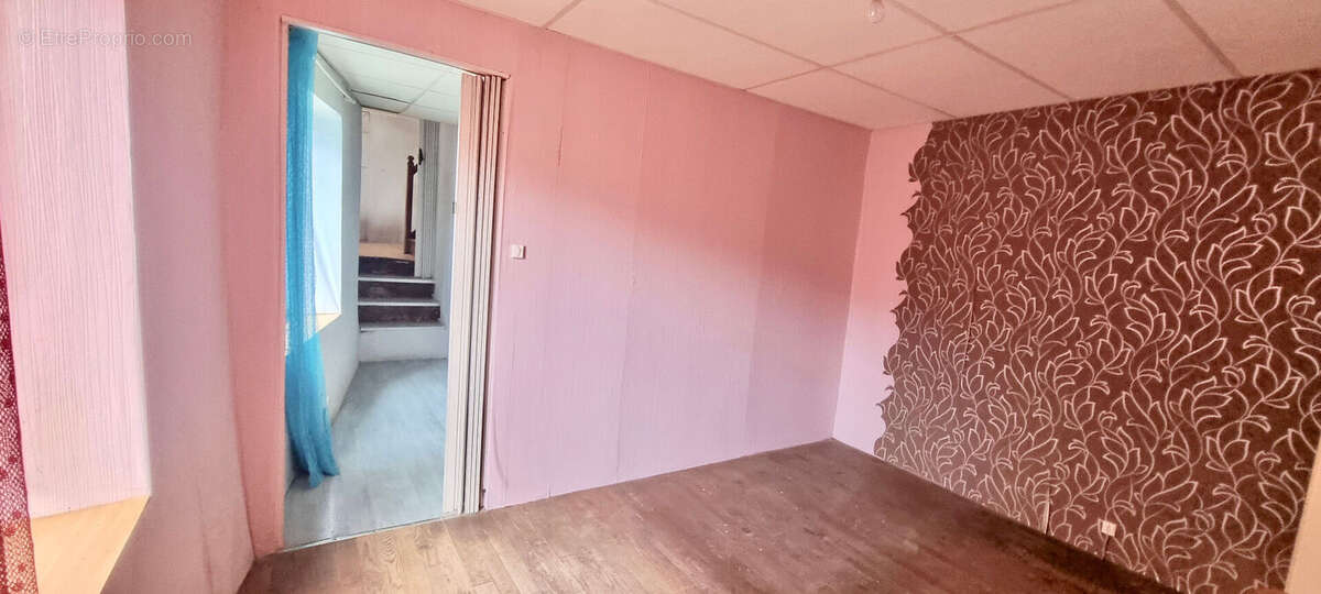 Maison à VERTAIZON