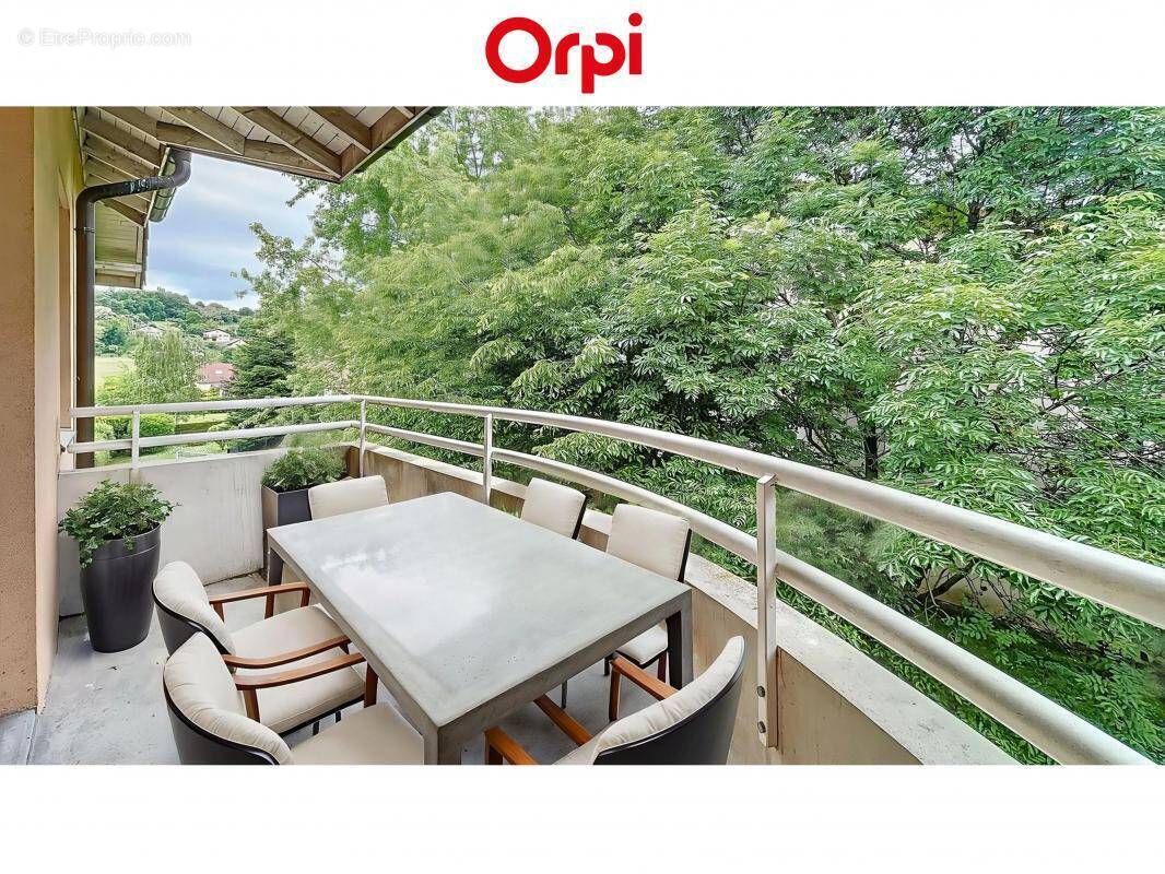 Appartement à VETRAZ-MONTHOUX