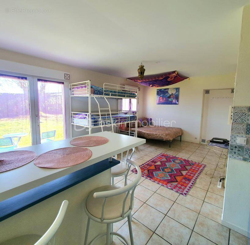 Appartement à CHALIFERT
