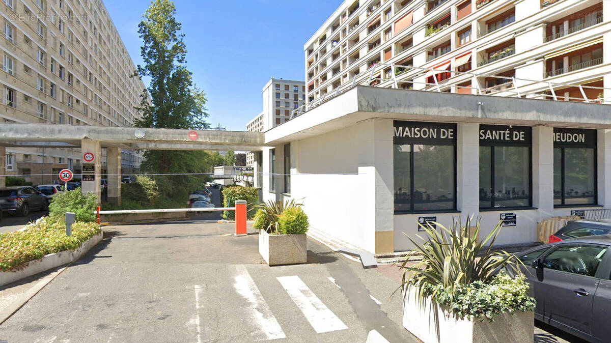 Parking à MEUDON