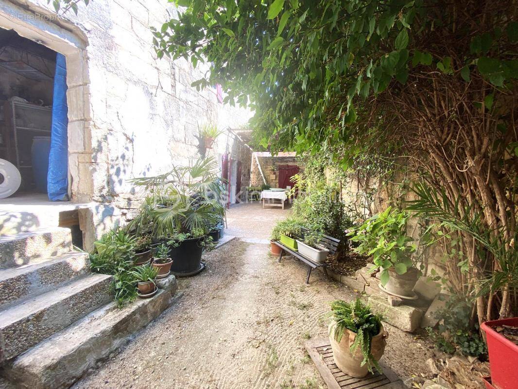 Maison à SAINT-GILLES