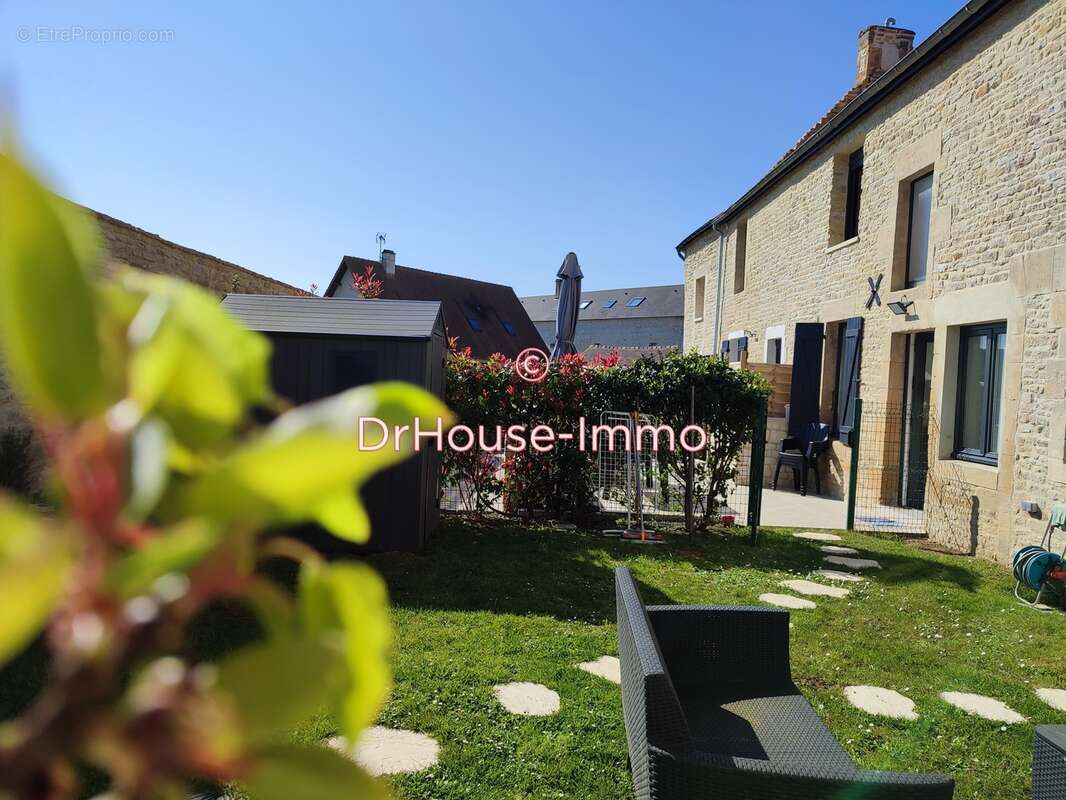 Maison à COURSEULLES-SUR-MER