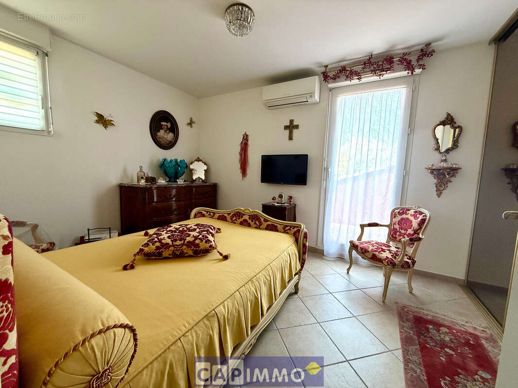 Appartement à HYERES