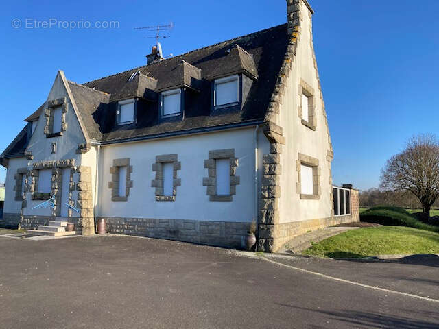 Maison à LECOUSSE